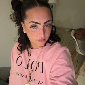 Clara photo de profil