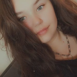 Images de profil de Océane - Blooming Pets - Petsitting et garde d'animaux à domicile