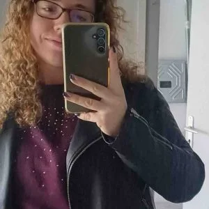 Image de profil de Virginie - Blooming Pets - Petsitting et garde d'animaux à domicile