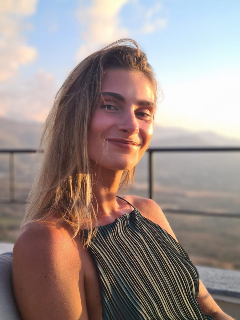 Image de profil de Chloe - Blooming Pets - Petsitting et garde d'animaux à domicile