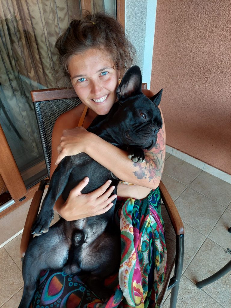 Image de profil de Camille - Blooming Pets - Petsitting et garde d'animaux à domicile