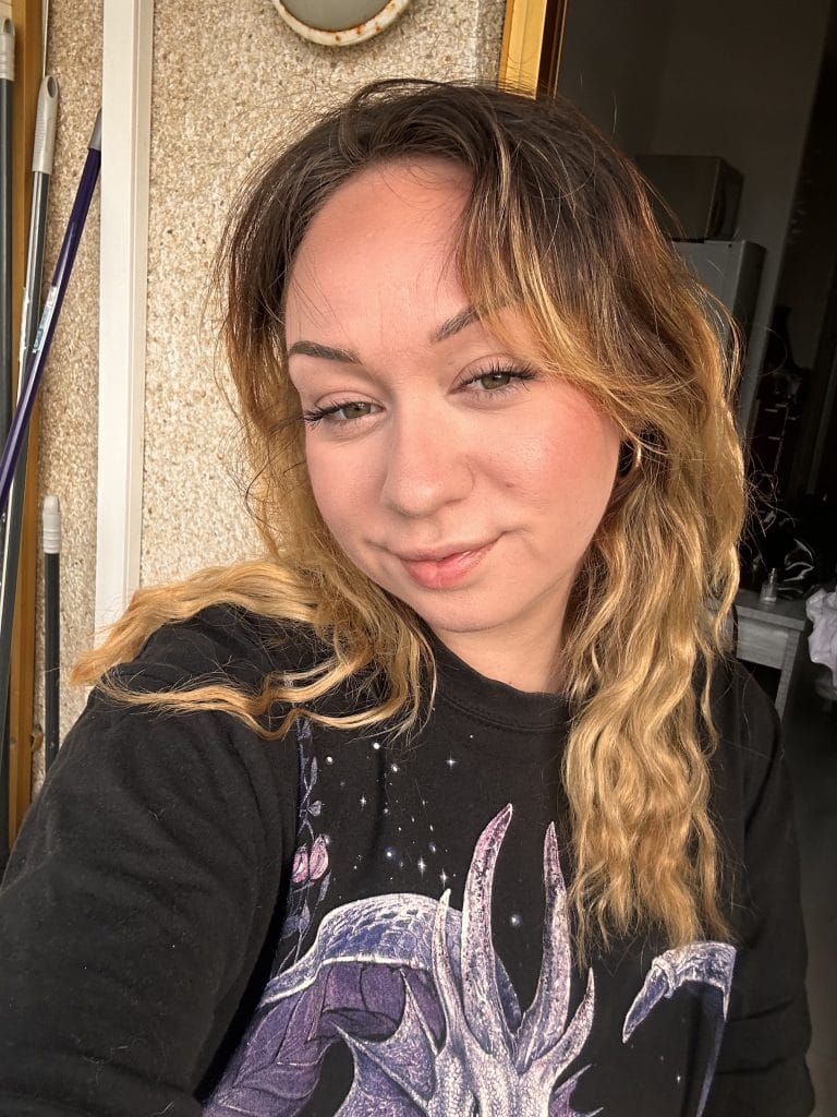 Image de profil de amandine - Blooming Pets - Petsitting et garde d'animaux à domicile