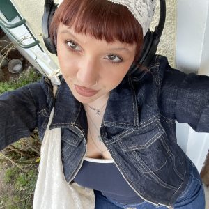 Image de profil de lina - Blooming Pets - Petsitting et garde d'animaux Ă domicile