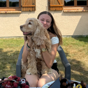 Image de profil de Daphné - Blooming Pets - Petsitting et garde d'animaux à domicile