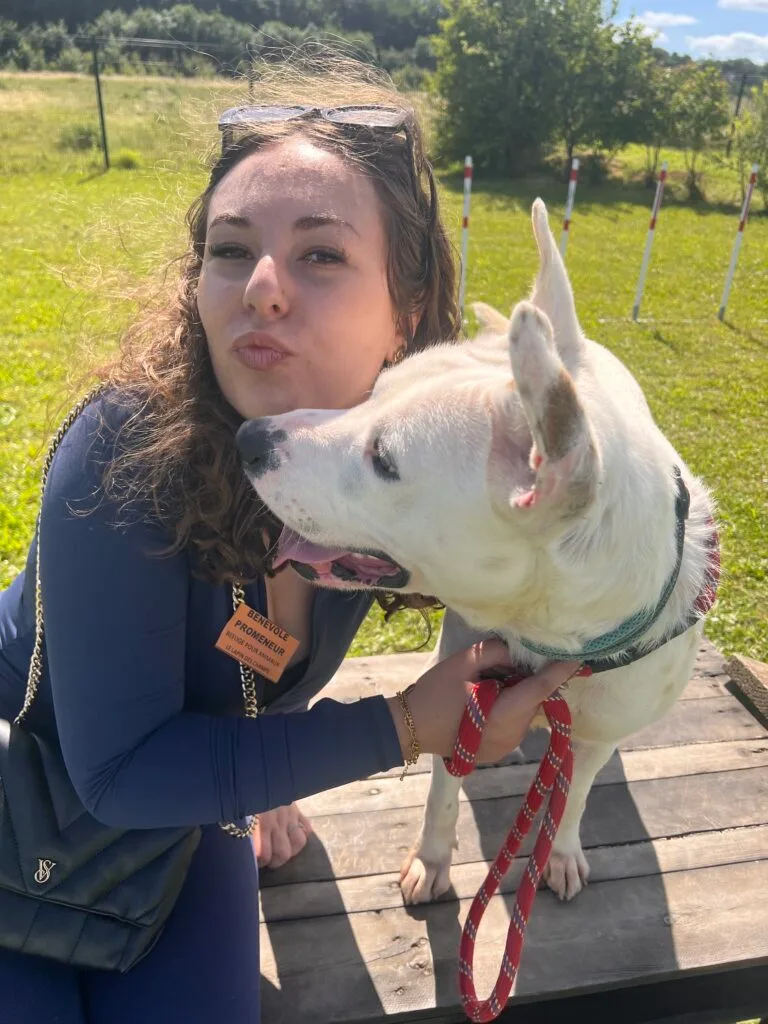 Image de profil de Laura - Blooming Pets - Petsitting et garde d'animaux à domicile