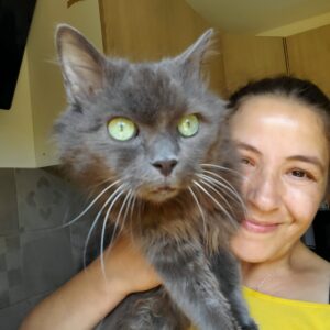 Images de profil de Oana - Blooming Pets - Petsitting et garde d'animaux à domicile