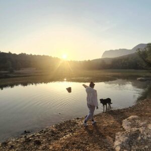 Images de profil de Elise - Blooming Pets - Petsitting et garde d'animaux Ă domicile