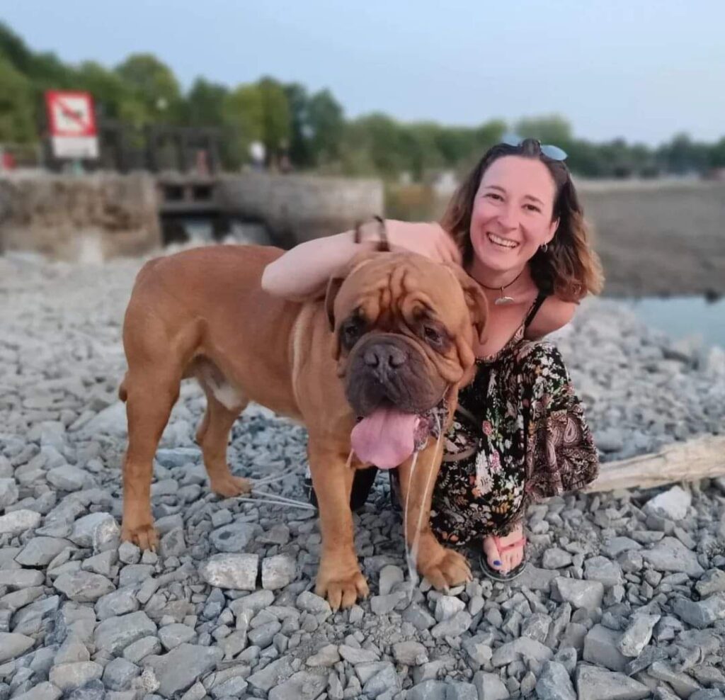 Image de profil de Caroline - Blooming Pets - Petsitting et garde d'animaux à domicile
