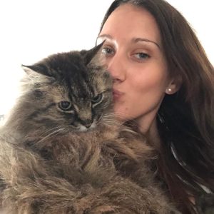 Images de profil de charlotte - Blooming Pets - Petsitting et garde d'animaux à domicile