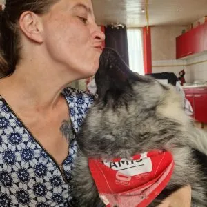 Image de profil de Delphine - Blooming Pets - Petsitting et garde d'animaux à domicile