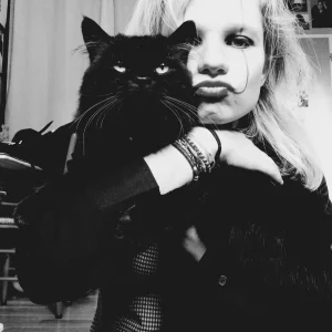 Images de profil de Eva - Blooming Pets - Petsitting et garde d'animaux Ă domicile
