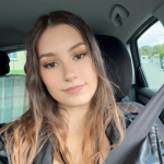 Image de profil de Laure - Blooming Pets - Petsitting et garde d'animaux à domicile