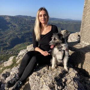 Images de profil de Laurie - Blooming Pets - Petsitting et garde d'animaux à domicile