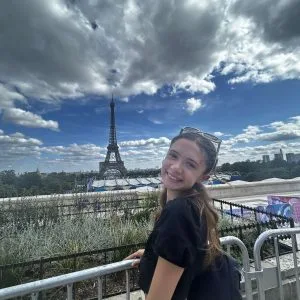 Image de profil de leonie - Blooming Pets - Petsitting et garde d'animaux à domicile