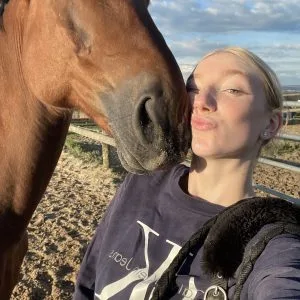 Image de profil de Romane - Blooming Pets - Petsitting et garde d'animaux à domicile